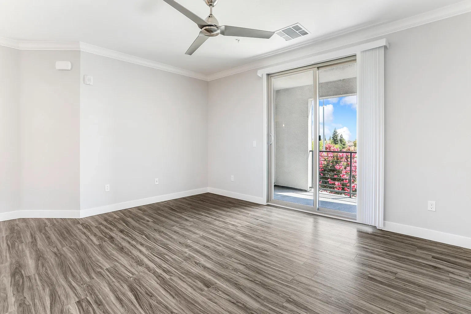 Tesoro Apartments – photo 5