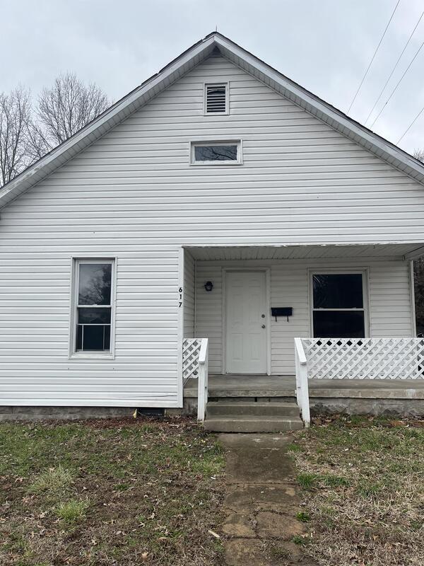 617 E Broadway Blvd – photo 1