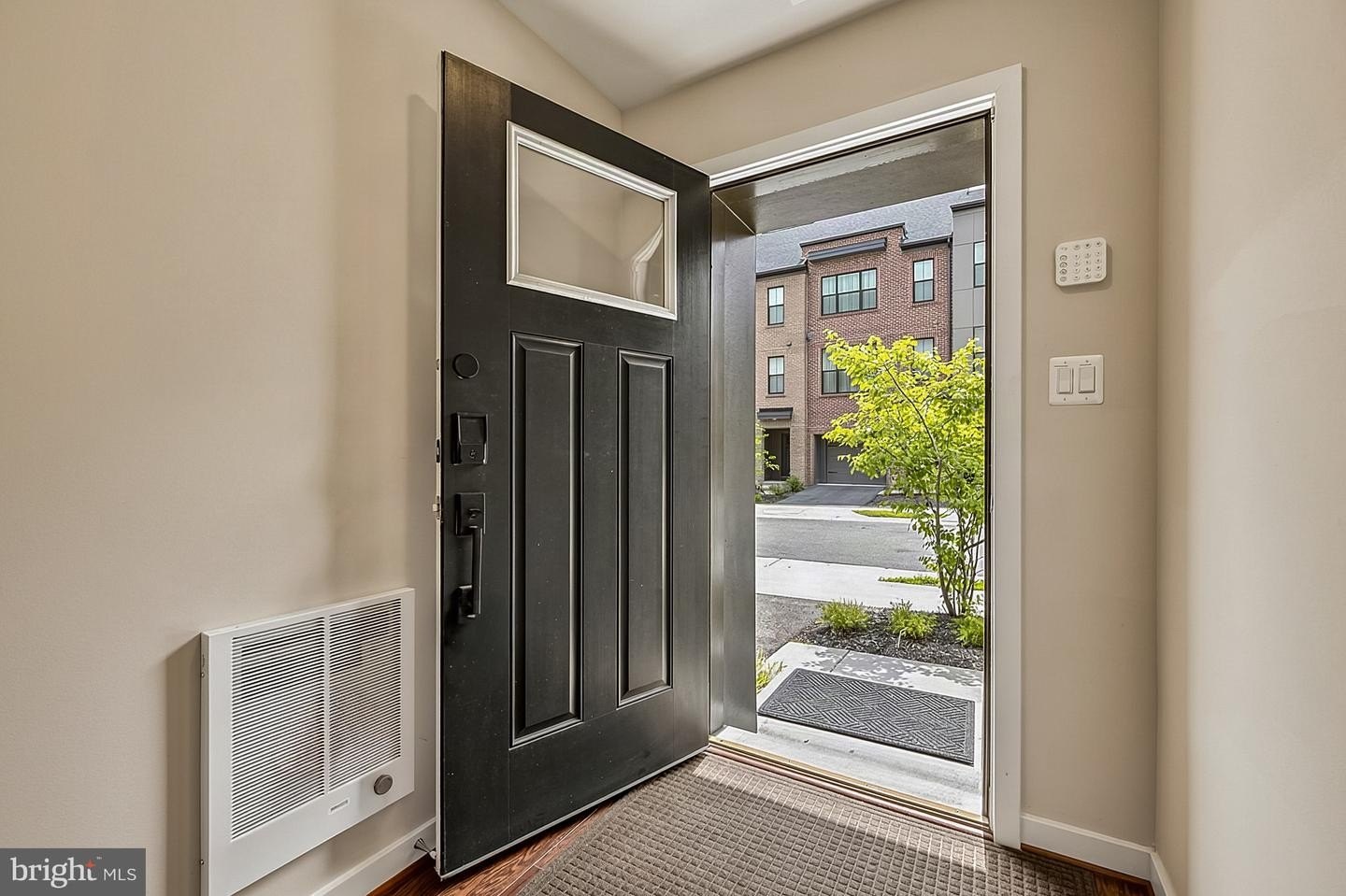 6230 Almerico Pl – photo 2