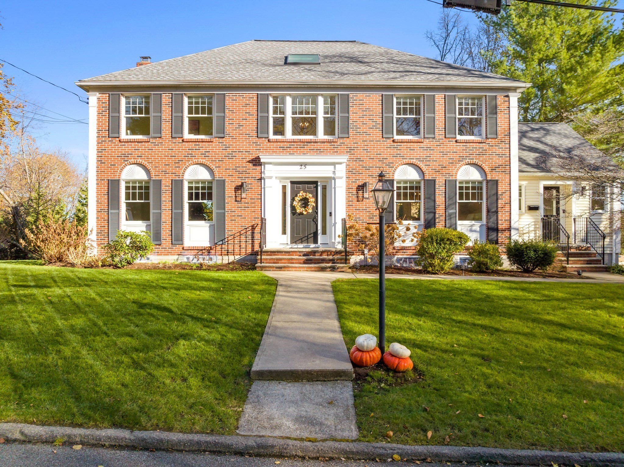 25 Falmouth Rd – photo 1