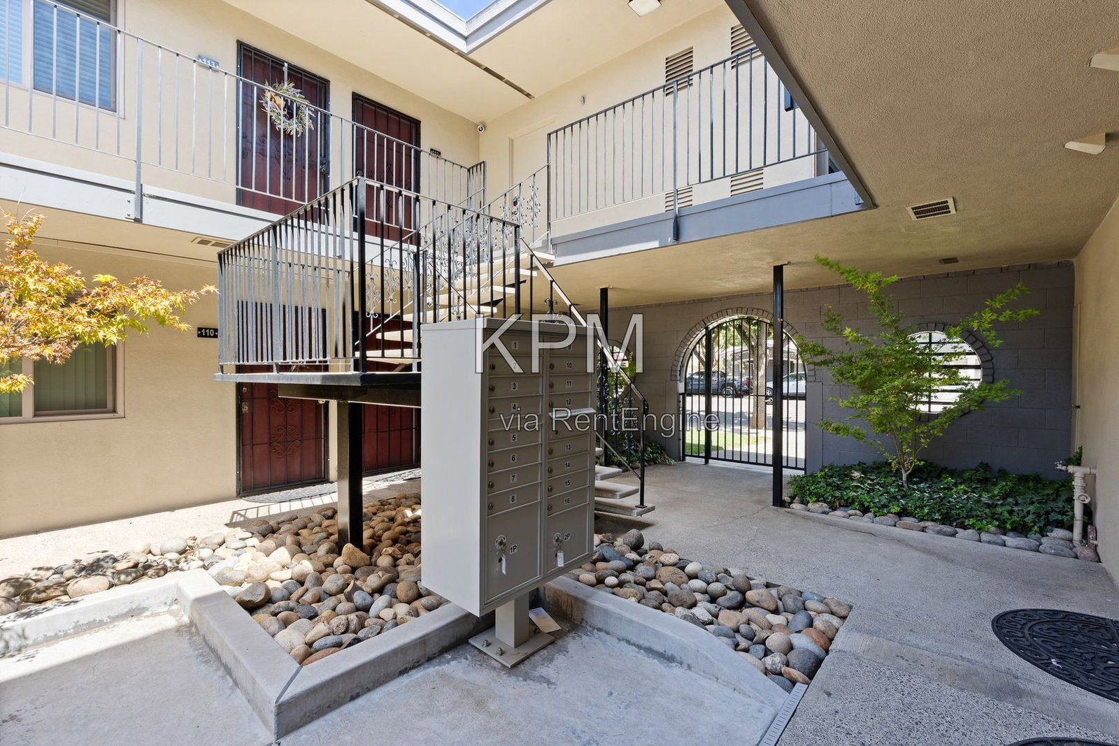 843 N Yosemite St unit 107 – photo 3