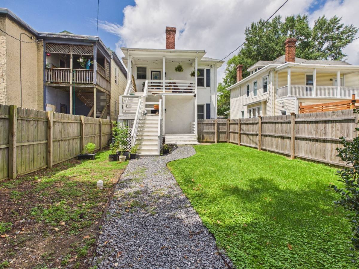 3011 Hanes Ave unit 1 – photo 2