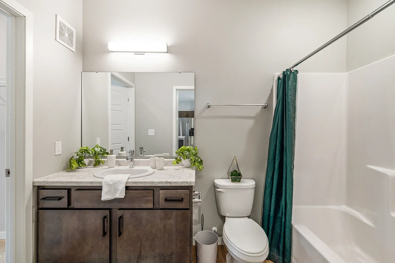 EagleRidge Plaza Residences – photo 5