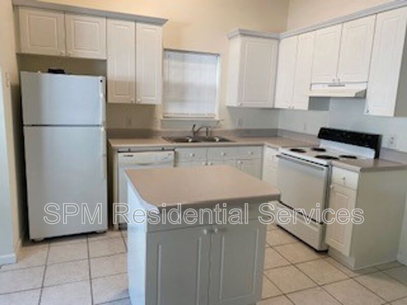 4210 Lake Ave unit 103 – photo 4