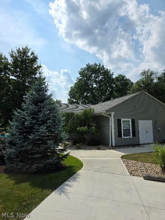 9997 Independence Dr – photo 1