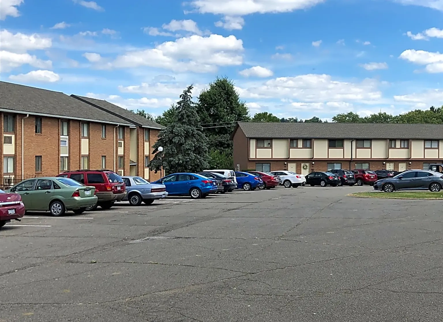 Orchard Terrace Apartments – photo 2