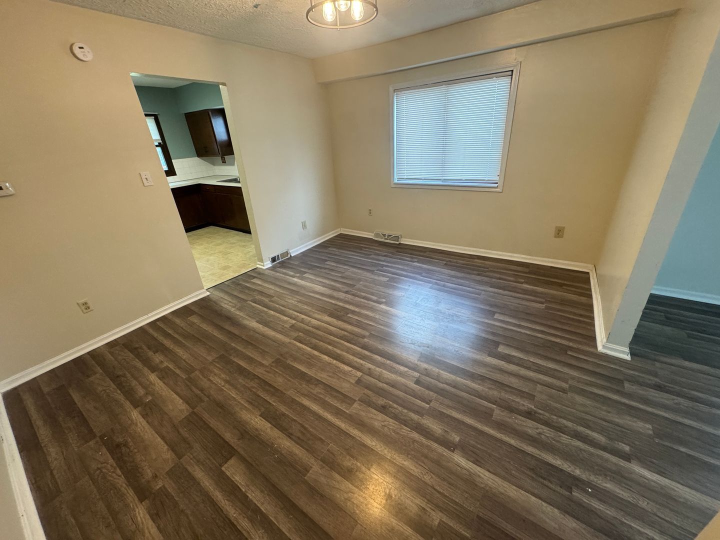 787 Jason Ave – photo 4