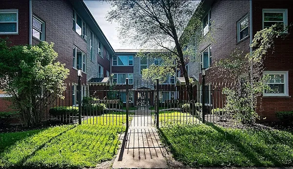 14113 S. Tracy Ave – photo 3