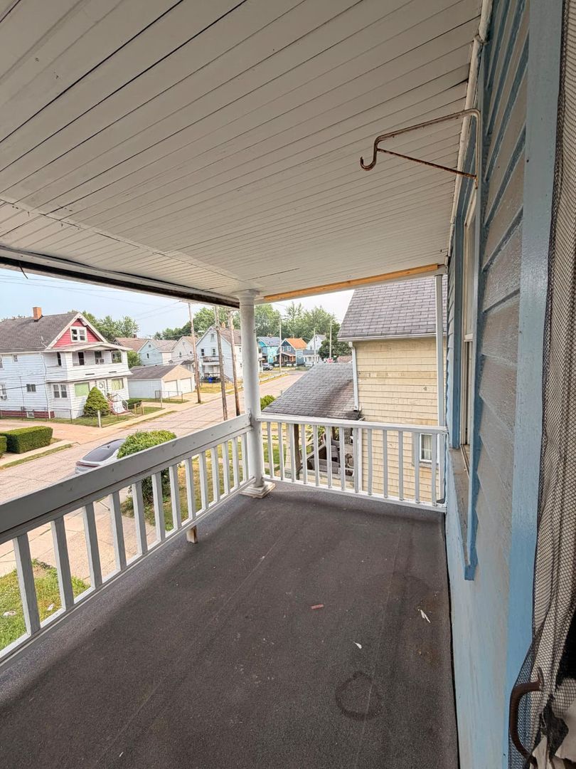 3464 W 49th St unit Upper Unit – photo 5