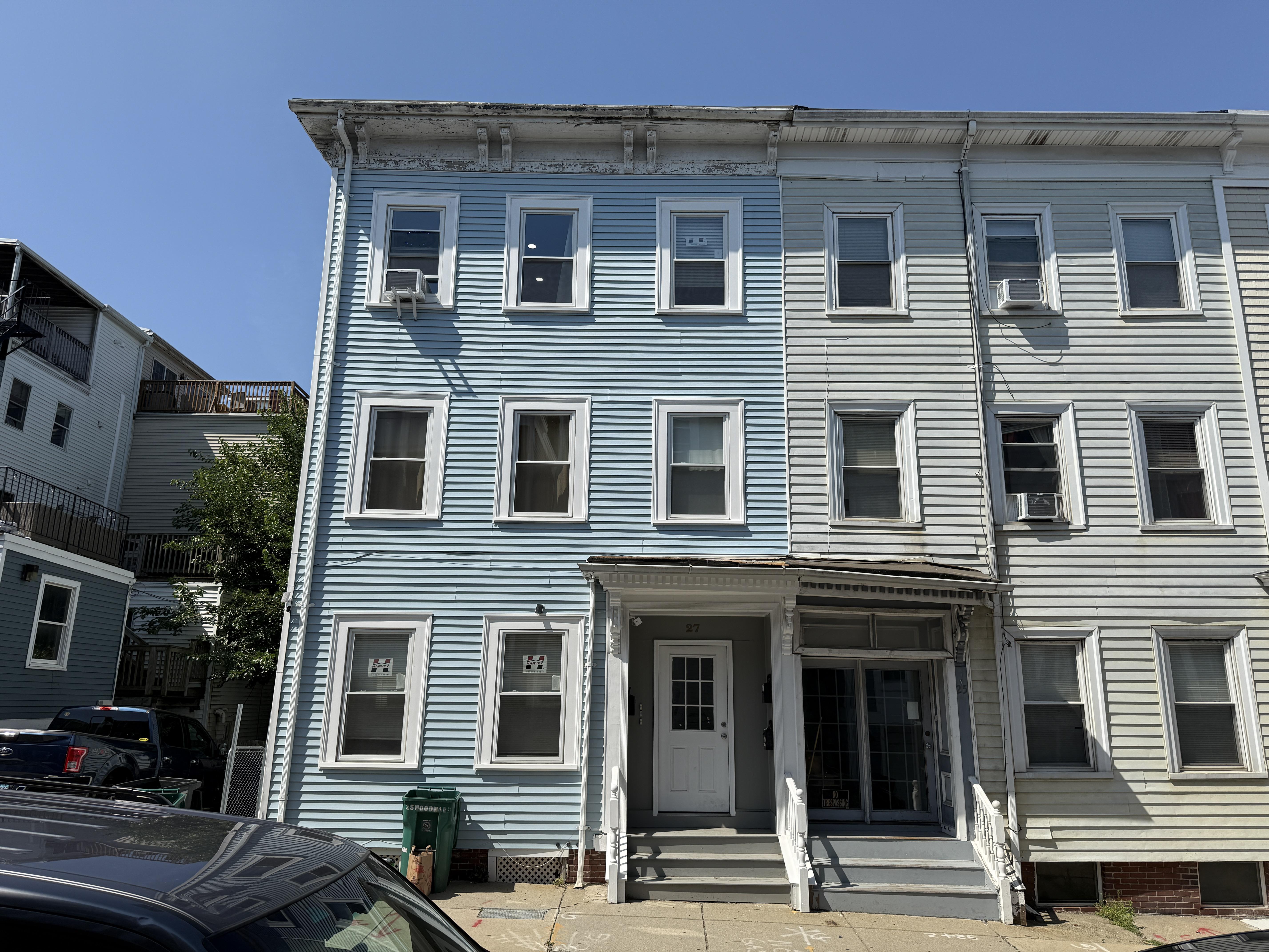 27 Woodward St unit 3 – photo 2