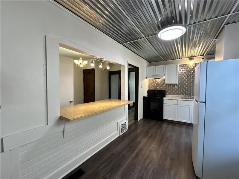 1303 Oregon Ave – photo 4