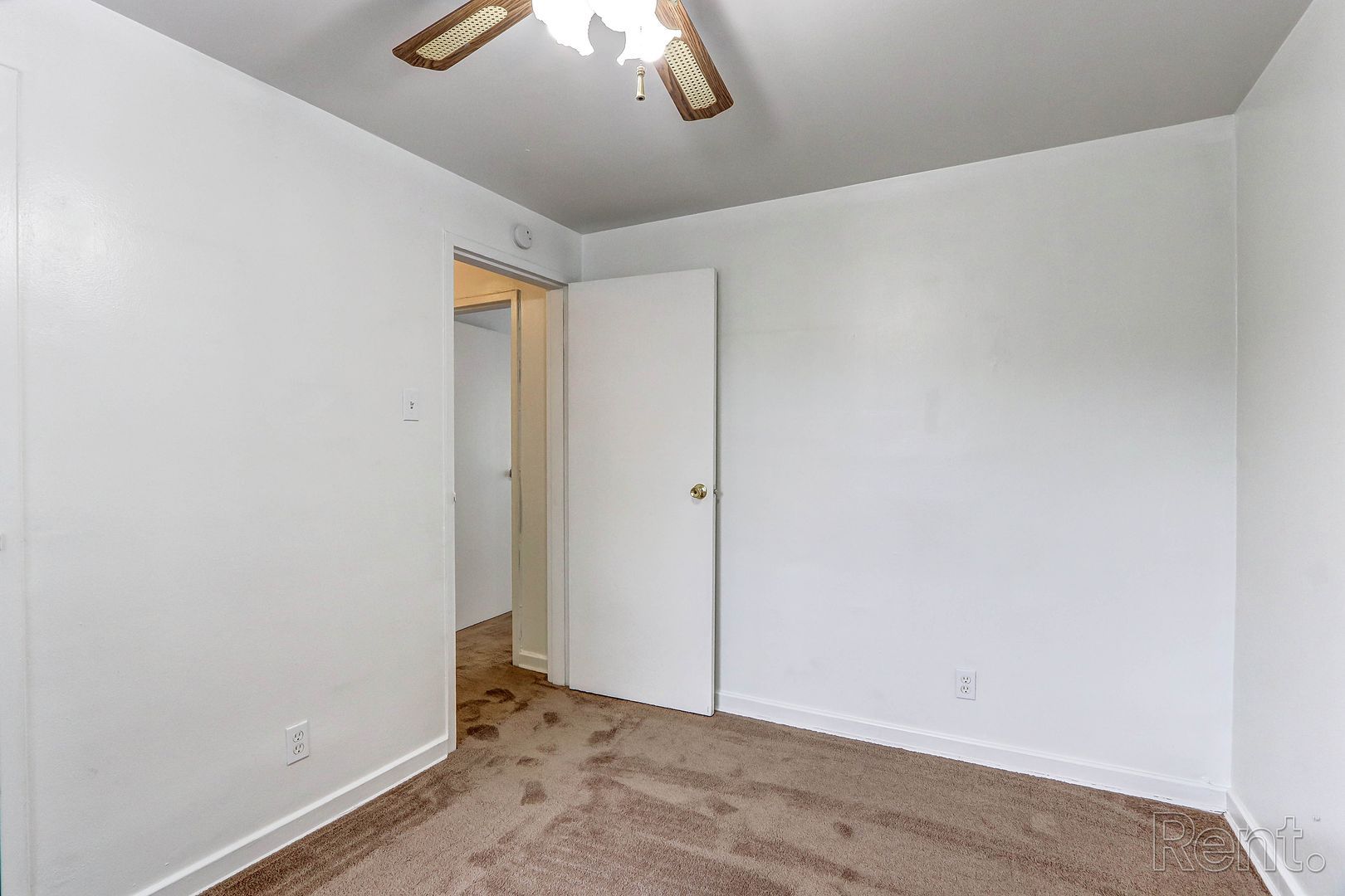 275 North Ave – photo 3
