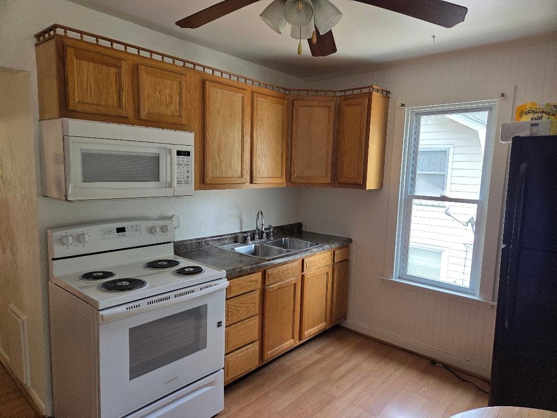 1209 Gratiot Ave unit apt. 2 – photo 5