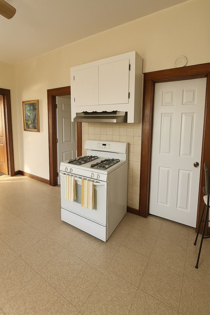 13243 S Baltimore Ave – photo 4