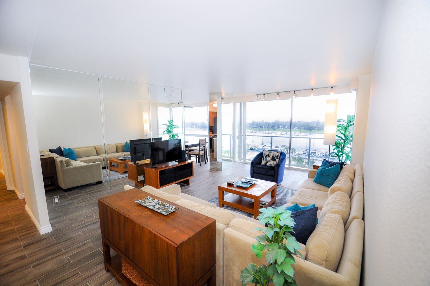 1770 Avenida Del Mundo unit Vacation Rental – photo 2