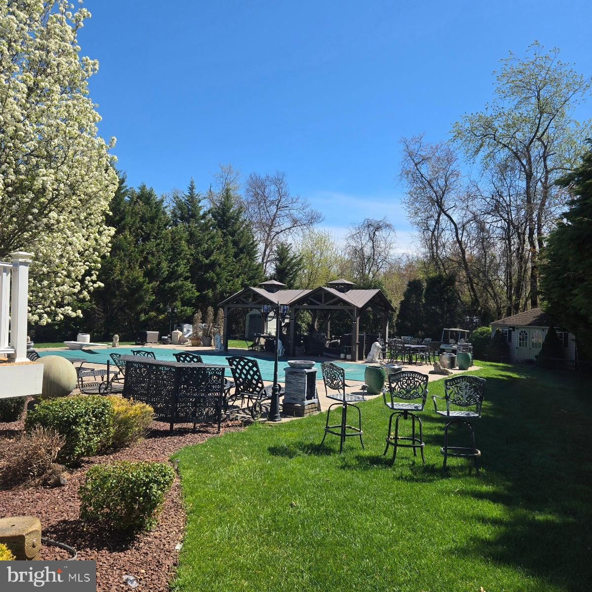 3 Hillfield Ave – photo 3