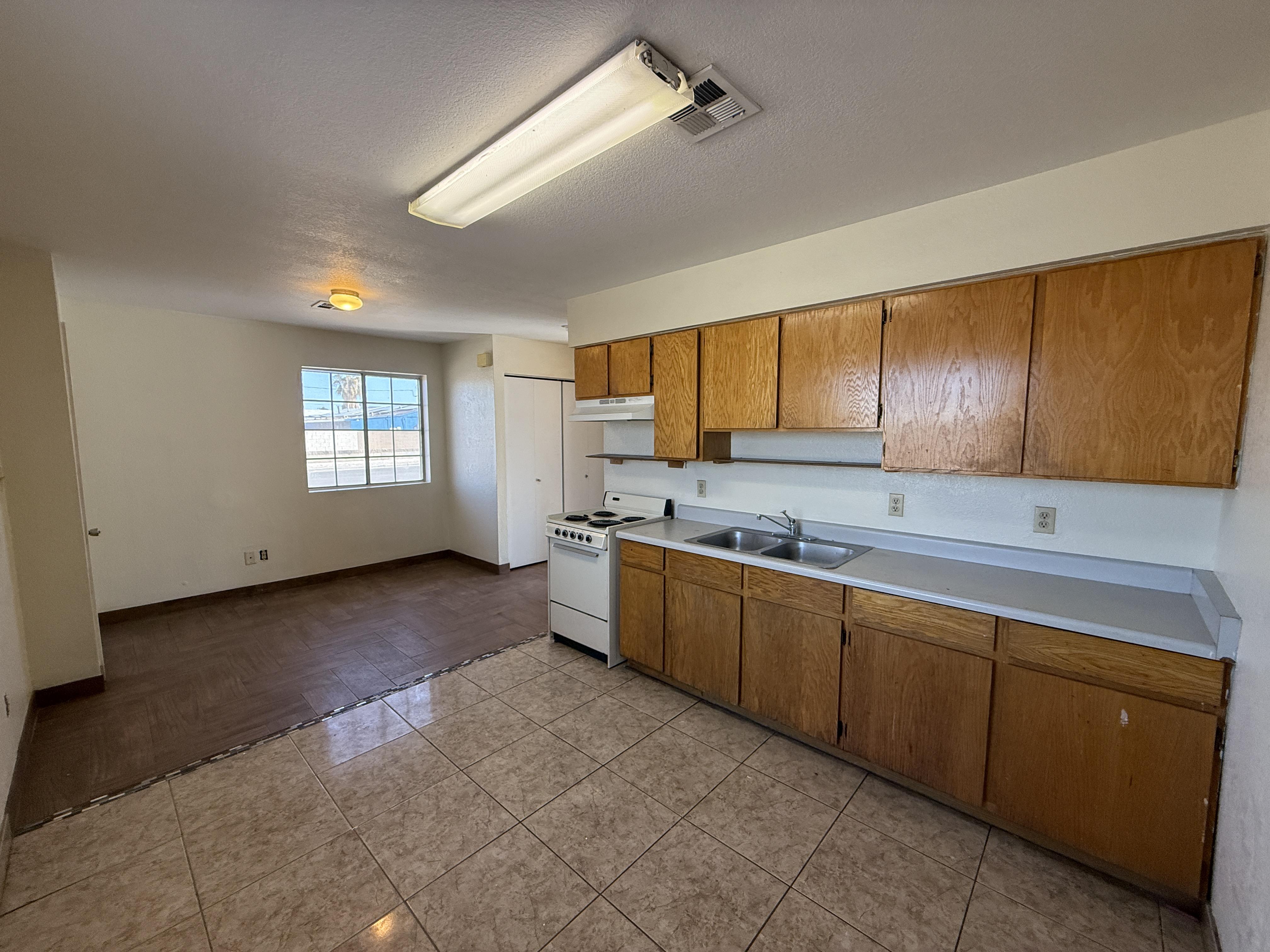 255 E 23rd St – photo 3