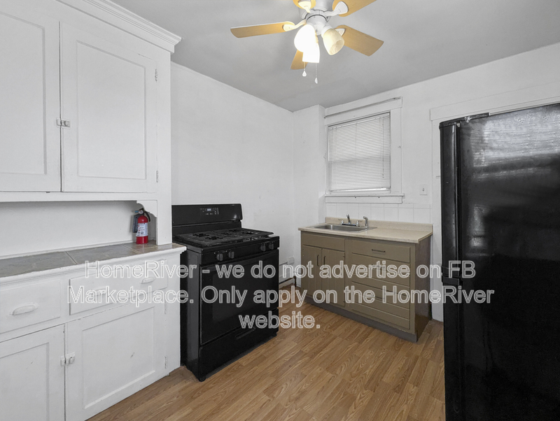389 Gross St unit 2 – photo 4