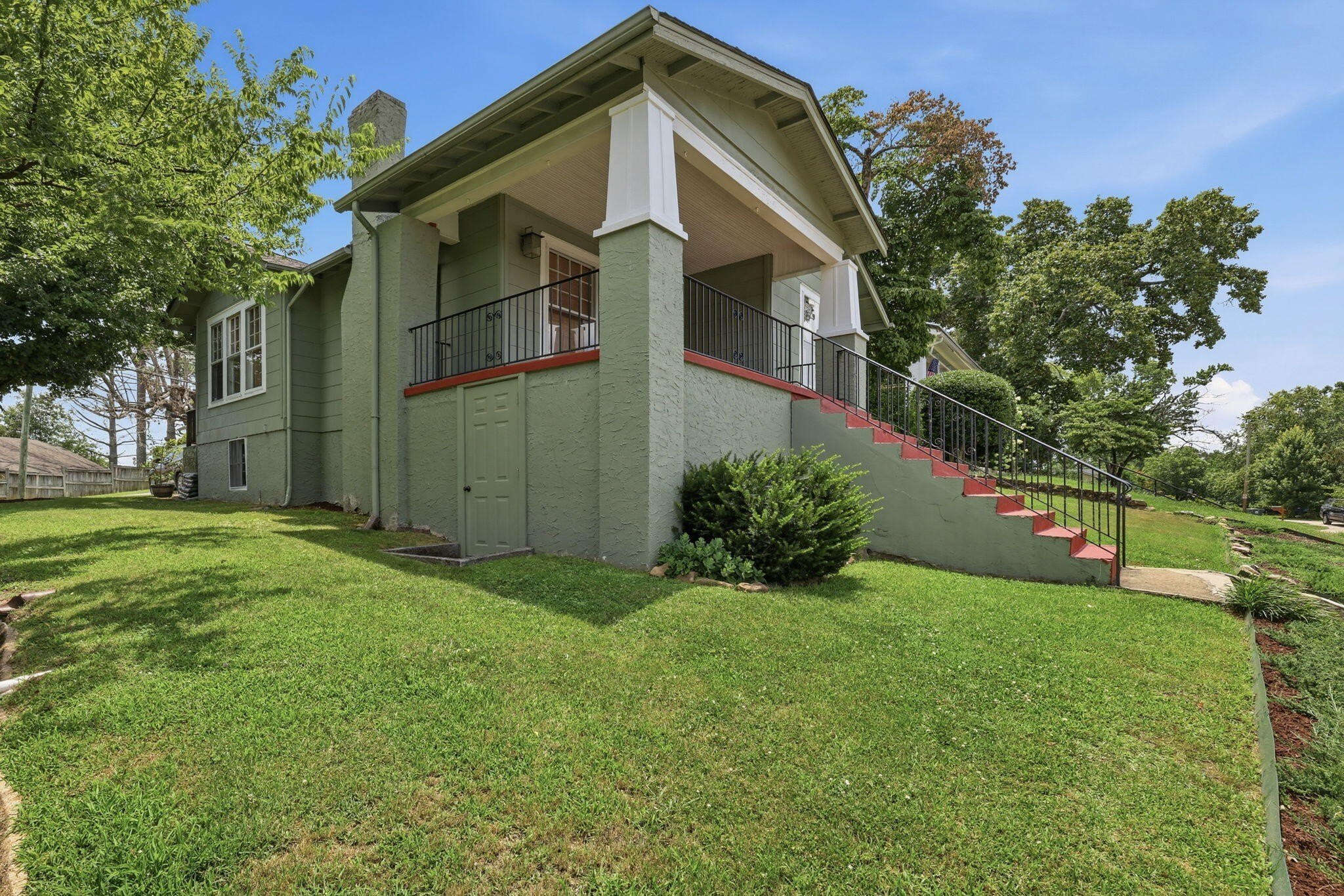 1105 Westwood Ave – photo 4