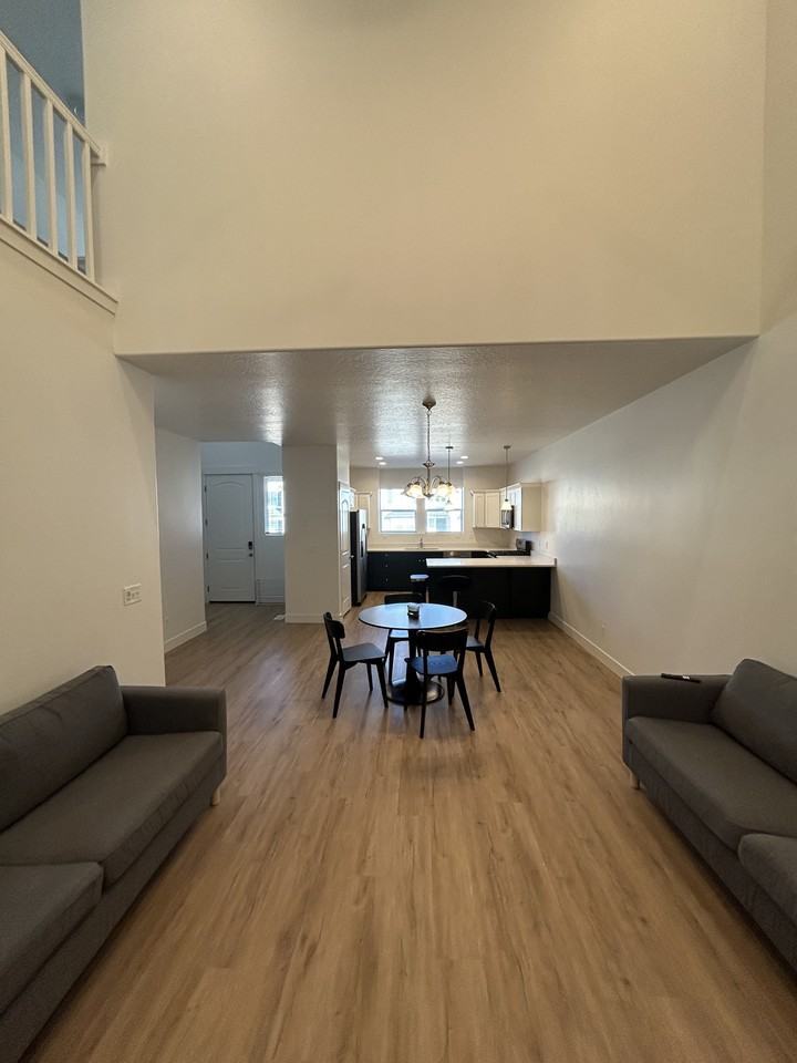 2081 N 4100 W – photo 4