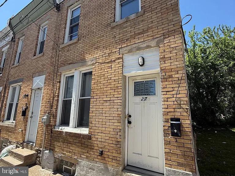 27 E Rittenhouse St – photo 1