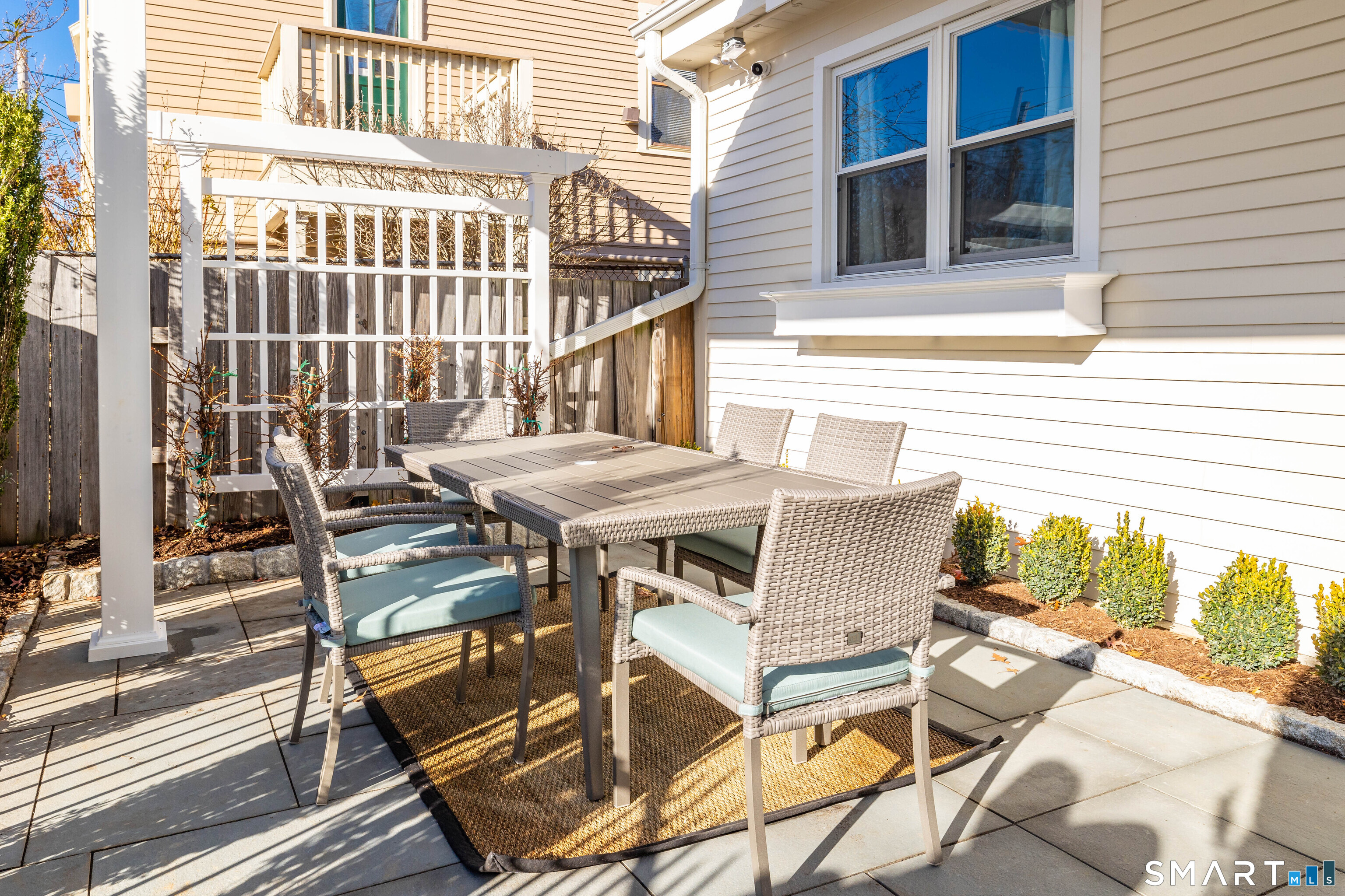43 Woodland St – photo 2