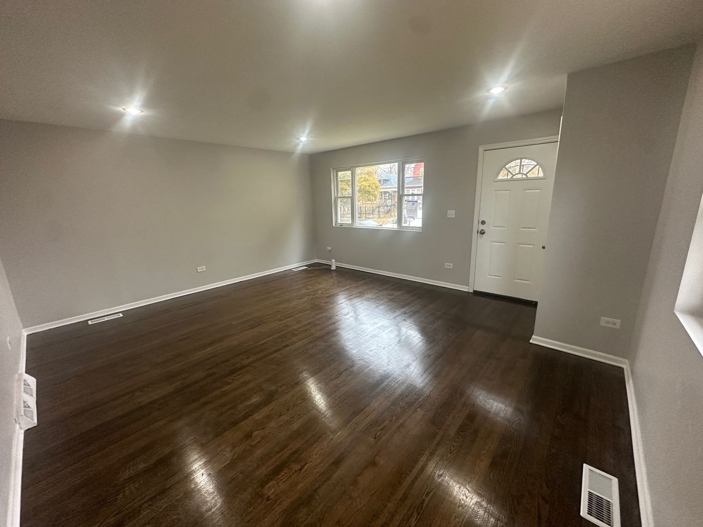 11350 S Aberdeen St – photo 2
