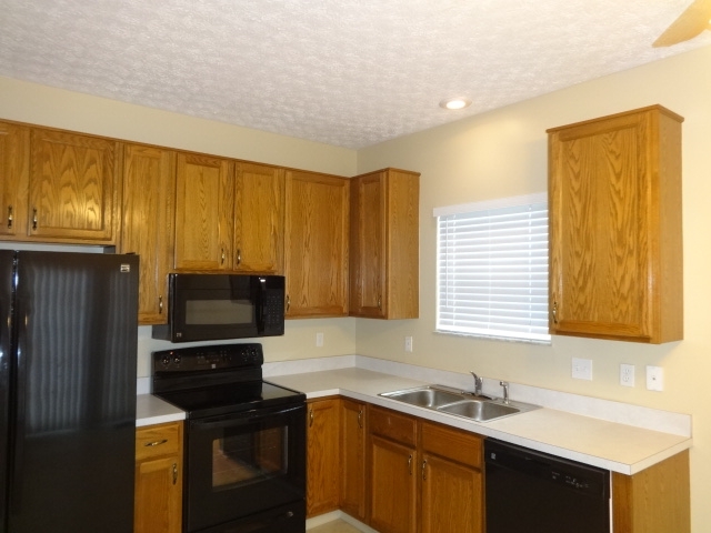 8772 Kingsley Dr – photo 2