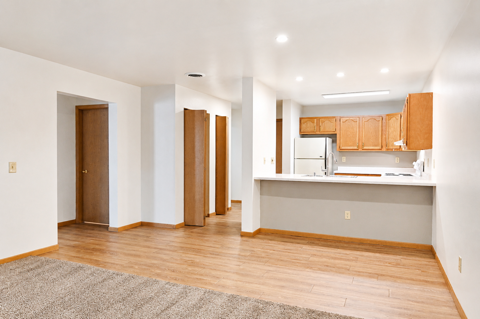 1609 N Thompson Dr – photo 4