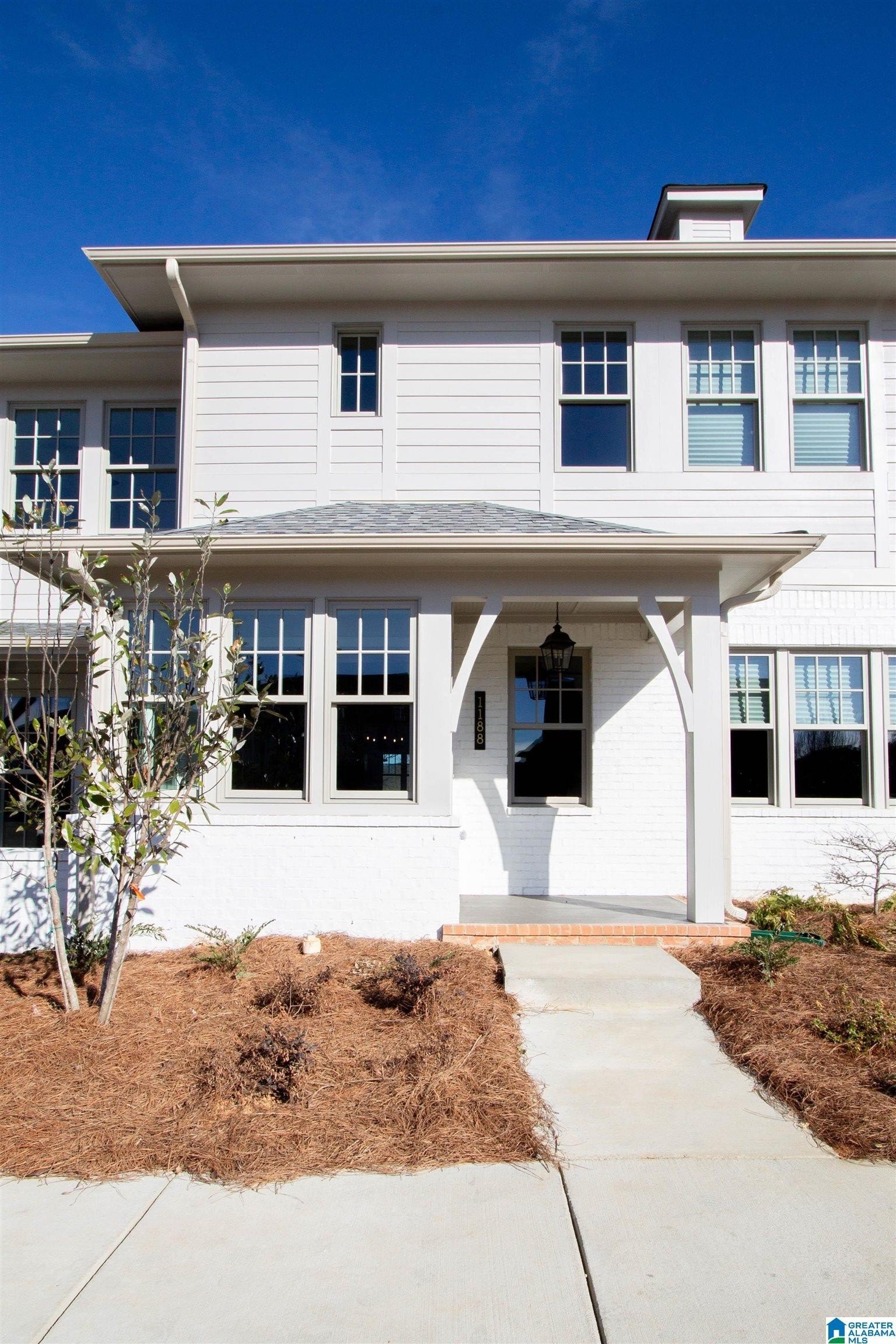 1188 Windsor Sq – photo 1