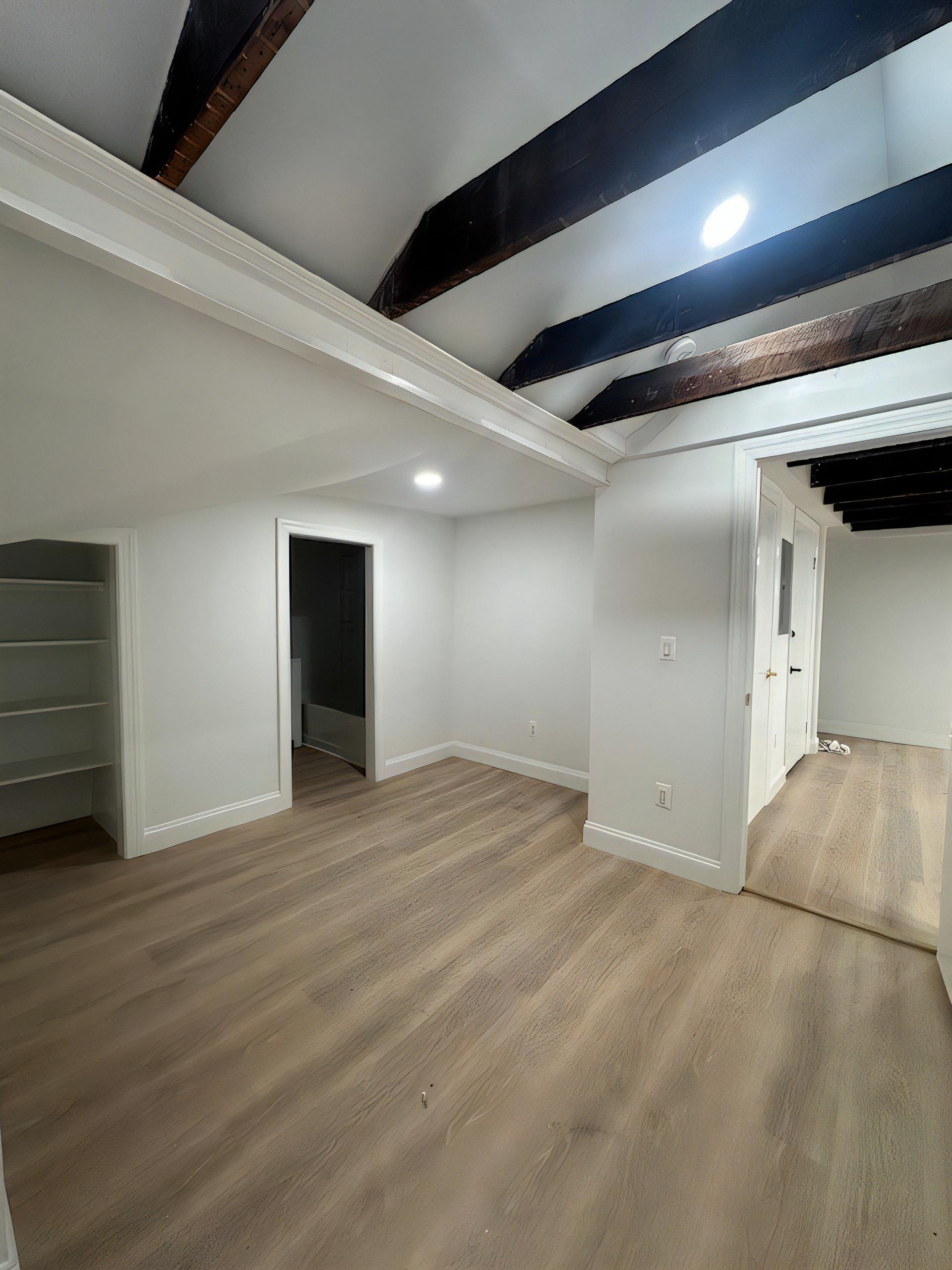 219 Hanover St unit 11 – photo 2