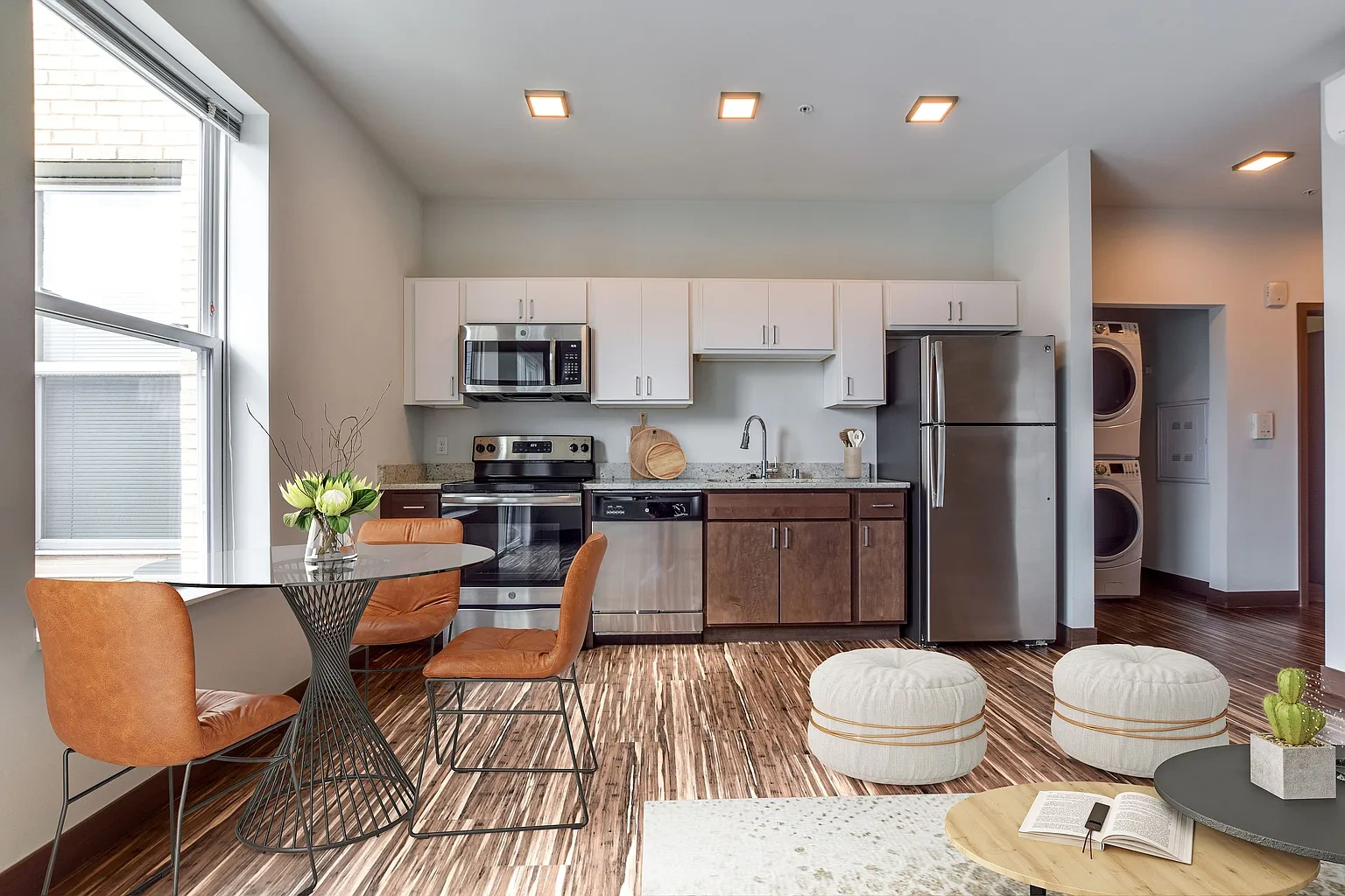 700 East Apartments – photo 1