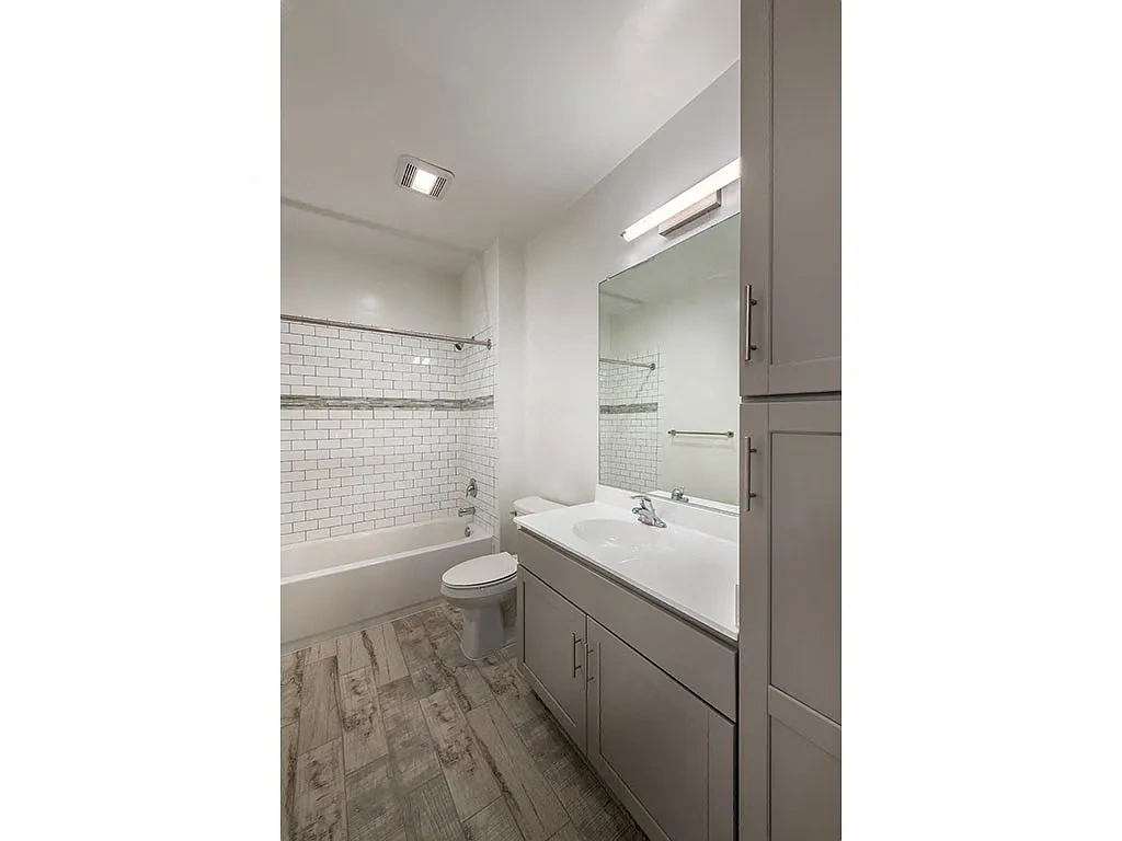 Apex Apartments – photo 3