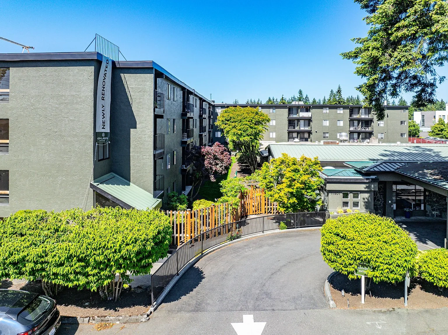 Highlander Apartments – photo 2