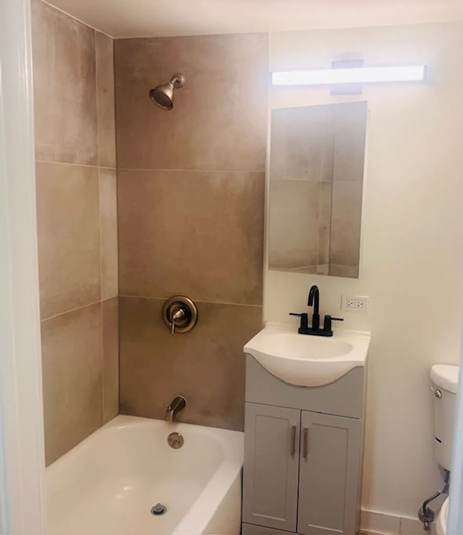 Oak Forest K Apartments – photo 1