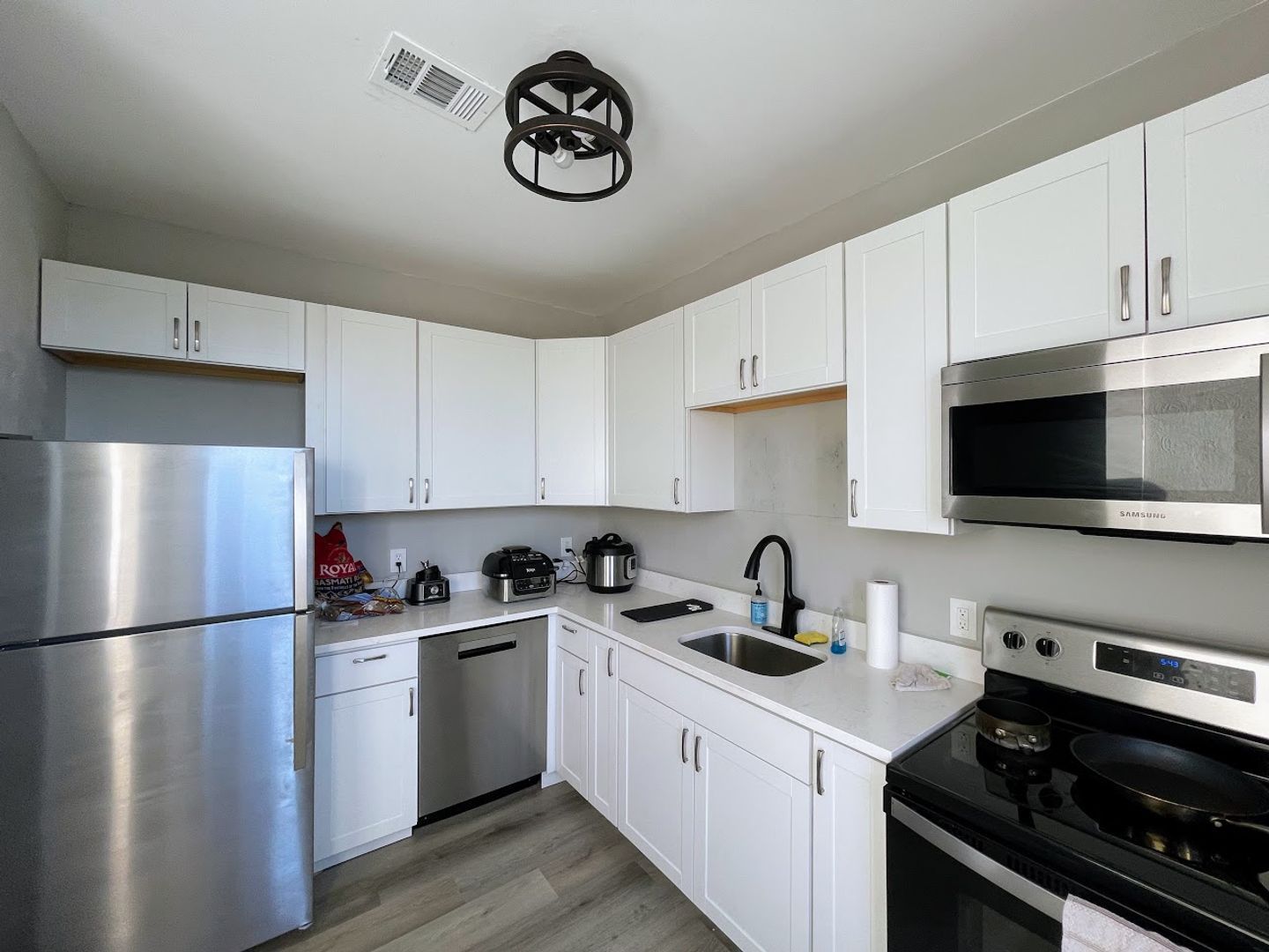 3227 Dawson St unit Unit 2 – photo 5