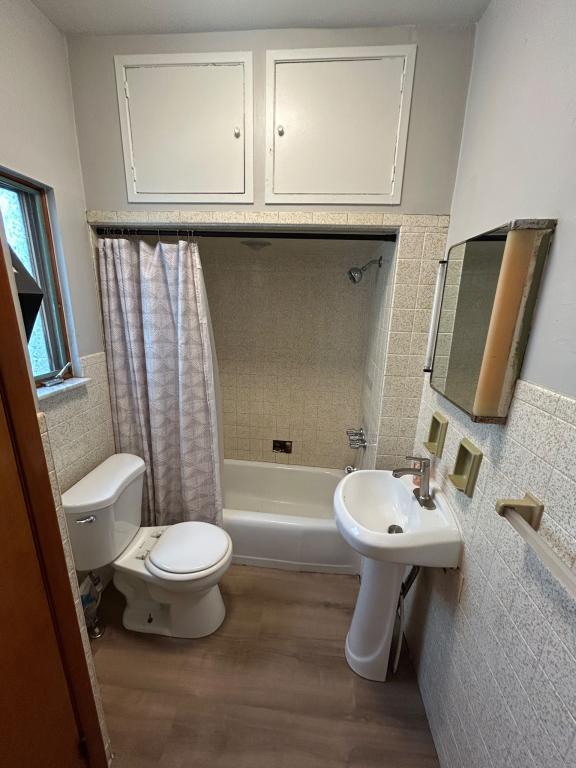 1102 Valley St unit 1 – photo 3
