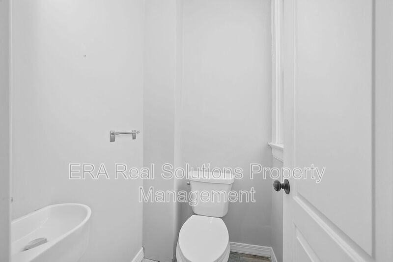 421 Dorchester Ave – photo 2