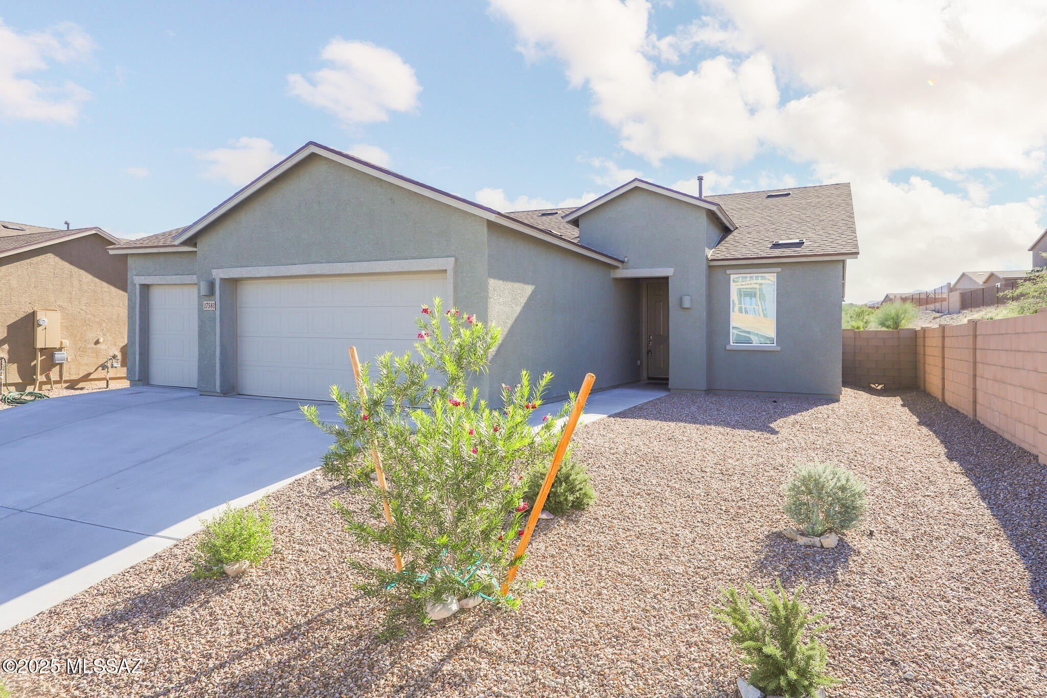 17581 S Desert Barberry Dr – photo 1