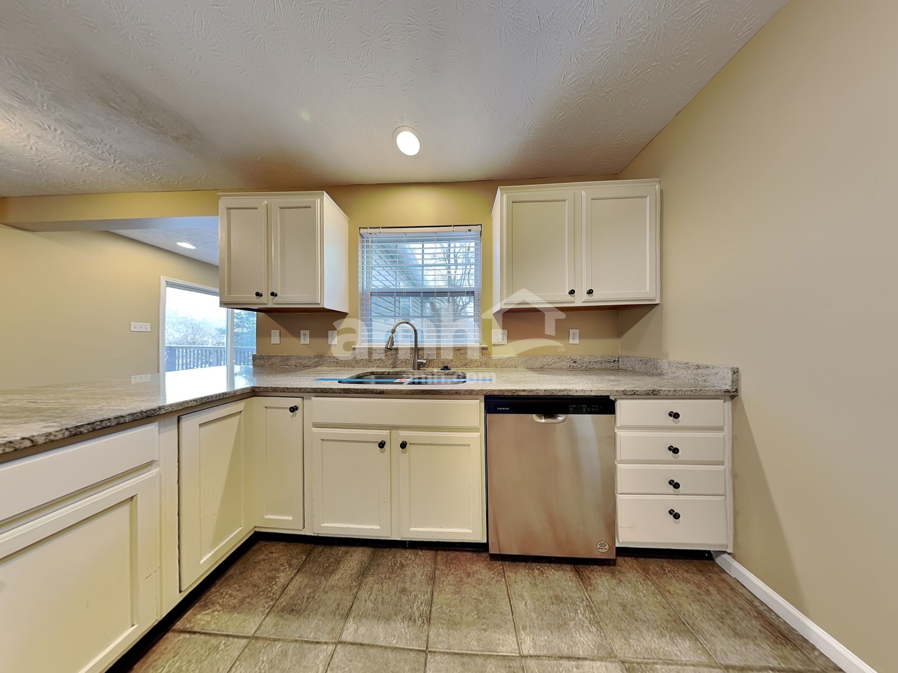1195 Trish Ct – photo 4