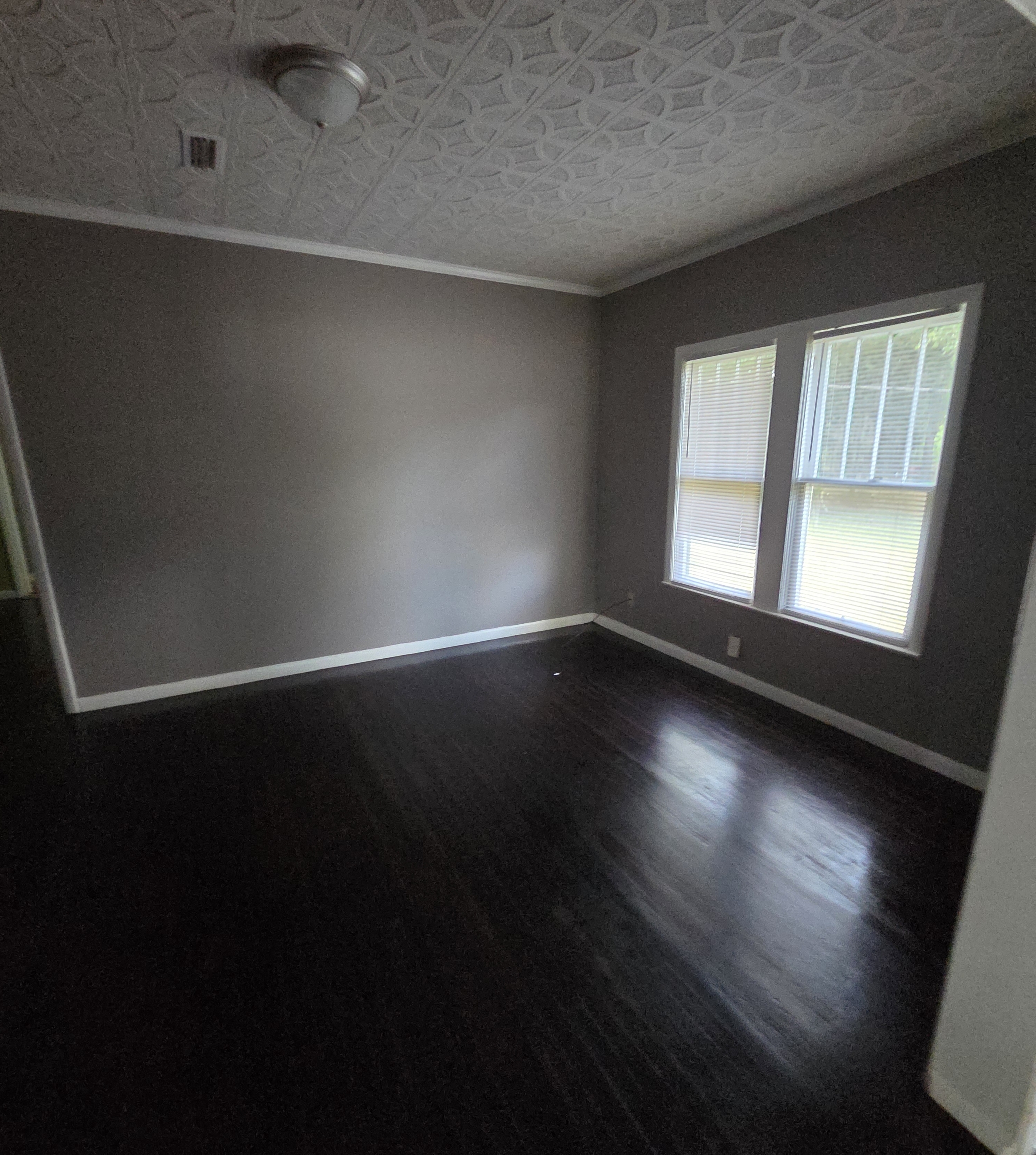 1119 N Broadway St – photo 4