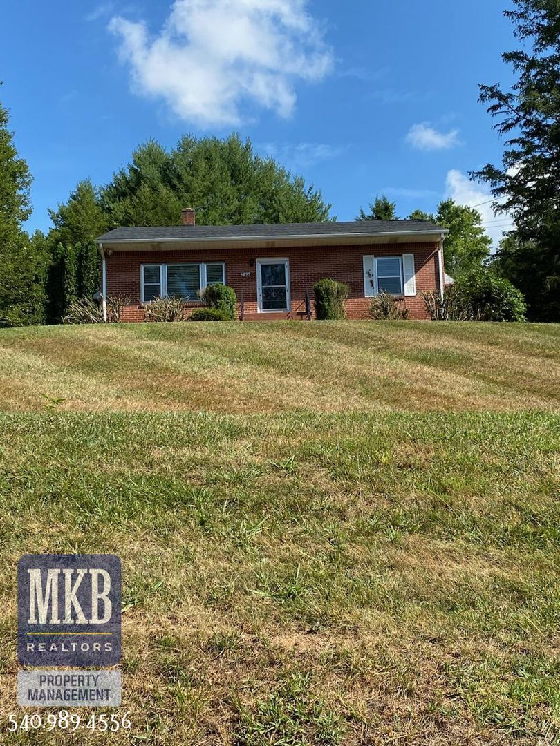 6099 Franklin Rd – photo 1