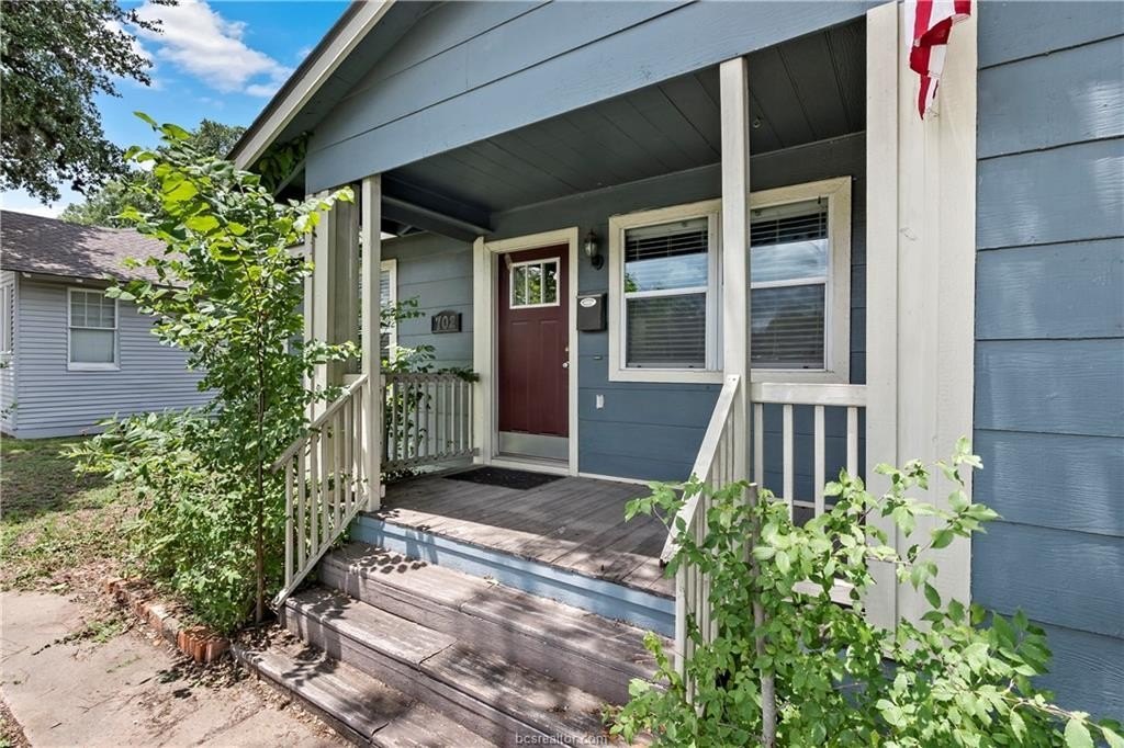702 E William Joel Bryan Pkwy – photo 2