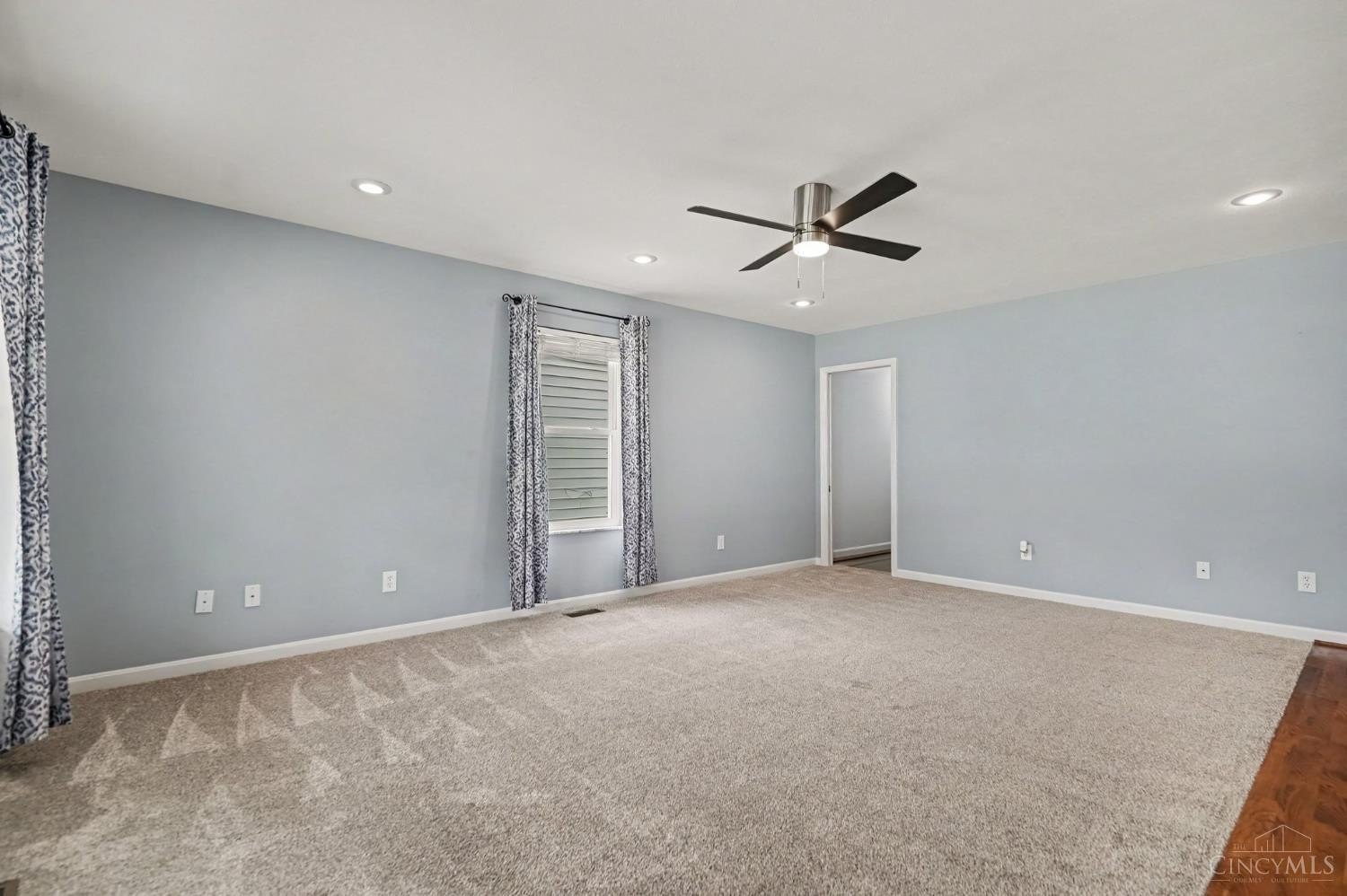 17 Washington Ave – photo 5