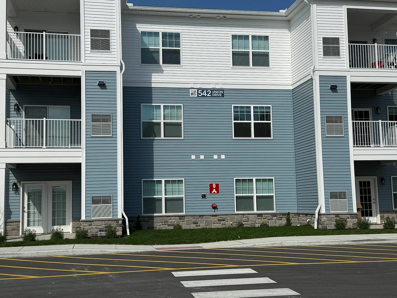 College Park Apartments – photo 3