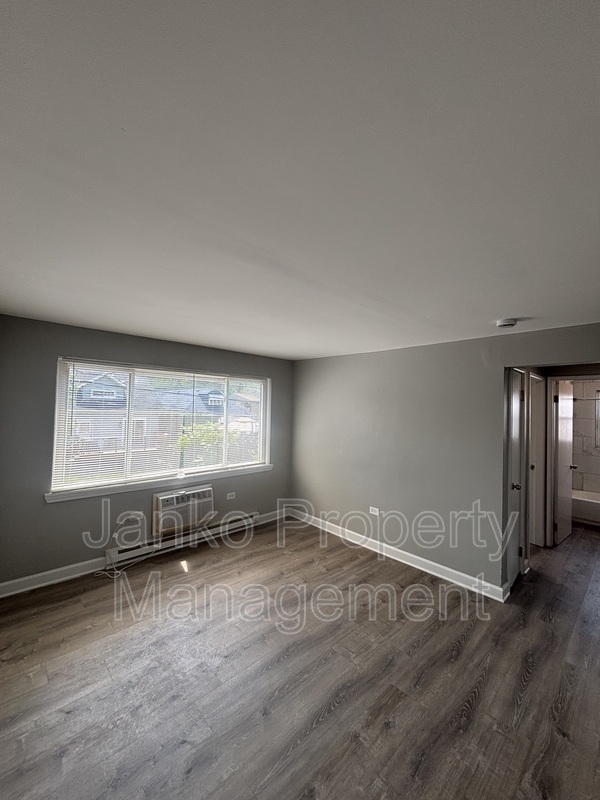 2123 W 119th St unit 12 – photo 5