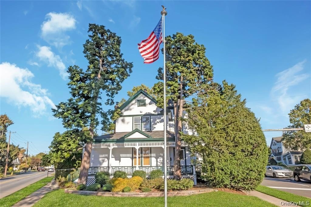 215 Conklin St – photo 1
