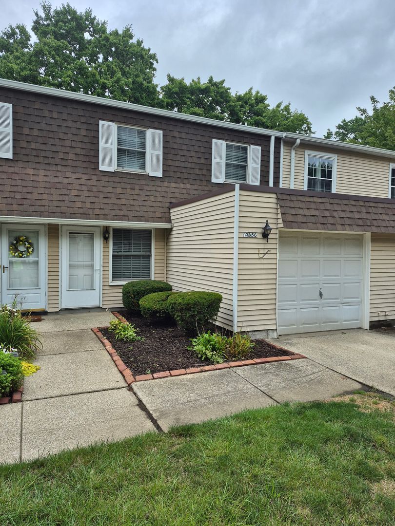 13856 Oakbrook Dr – photo 1
