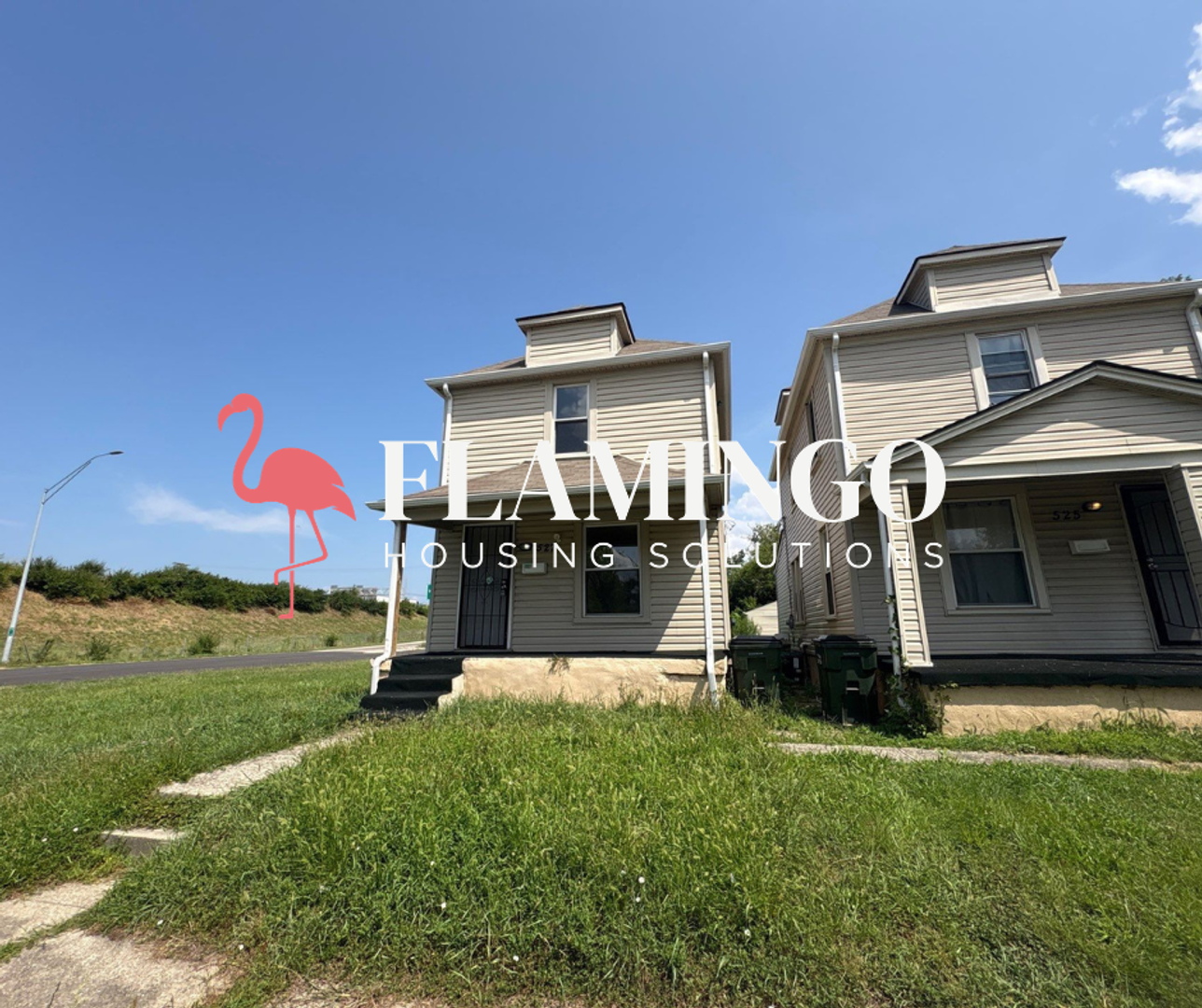 527 Smith St – photo 1