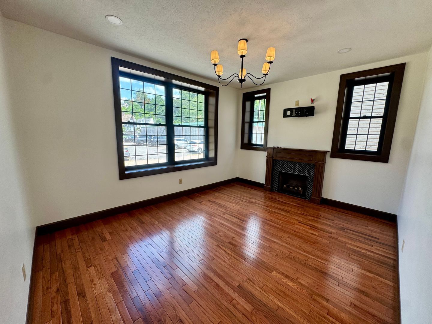 310 9 1/2 St unit Apt. 2 – photo 4